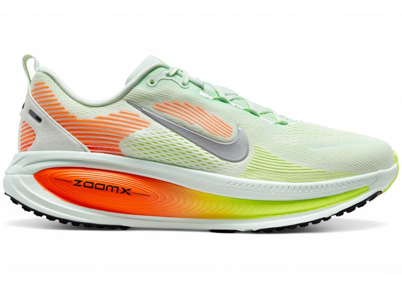 Nike Vomero 18 - Barely Green/Hyper Crimson (HM6803-300) official stock photo