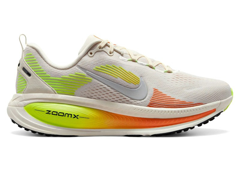 Nike Vomero 18 - White/Orange (HM6804-002) official stock photo