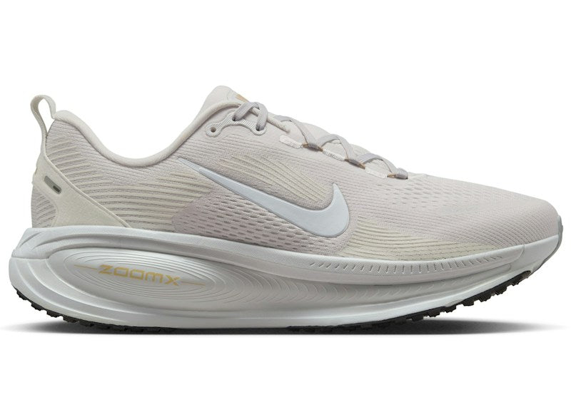 Nike Vomero 18 - Grey (HM6803-009) official stock photo
