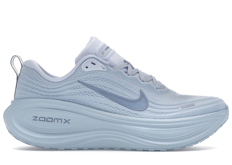 Nike Vomero Plus - Football Grey (HV8150-004) official stock photo