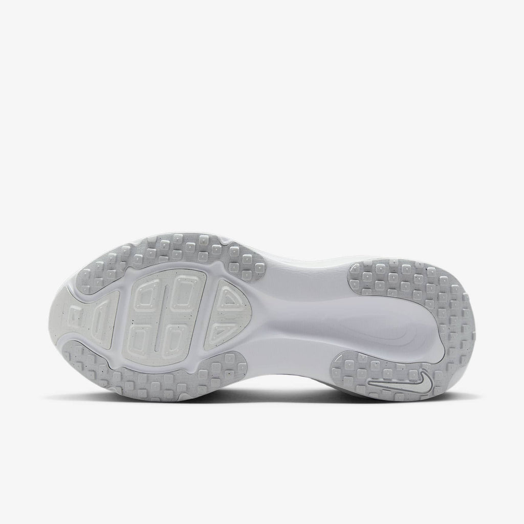 Nike Vomero 18 - Triple White (HM6804-104) official stock photo