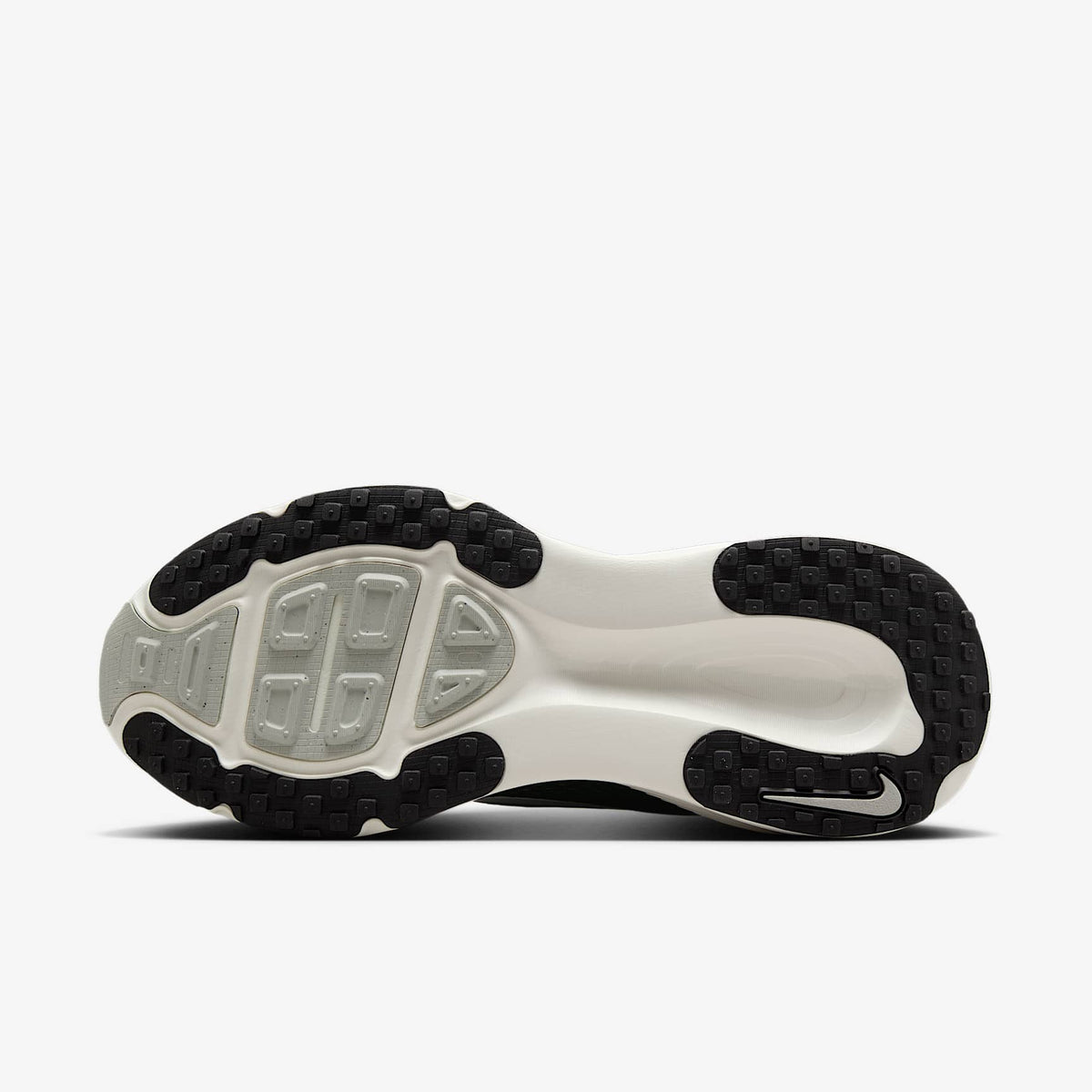 Nike Vomero 18 - Black (HM6803-007) official stock photo