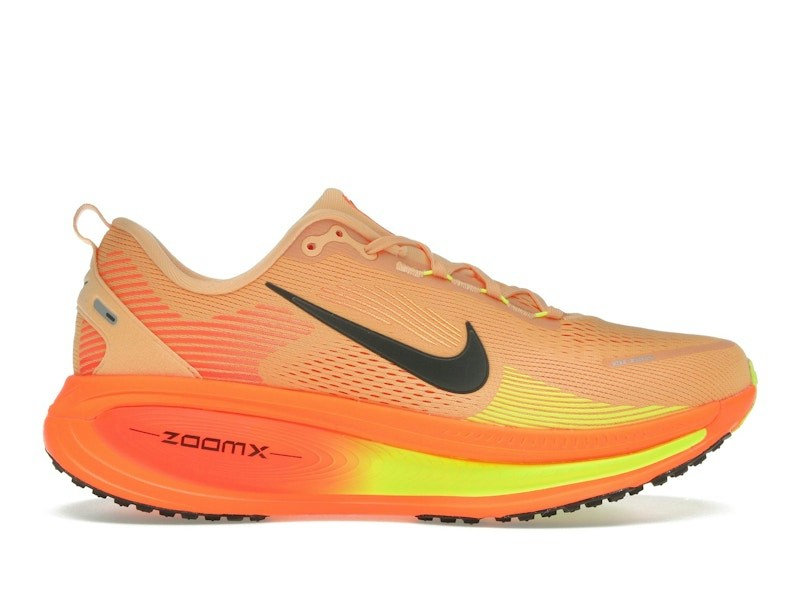 Nike Vomero 18 - Orange (HM6803-700) official stock photo
