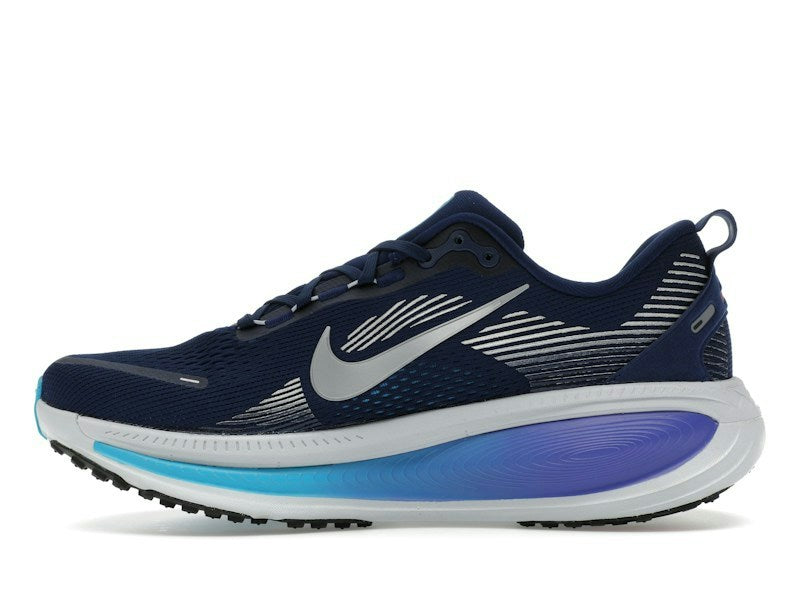 Nike Vomero 18 - Blue/White (HM6803-401) official stock photo