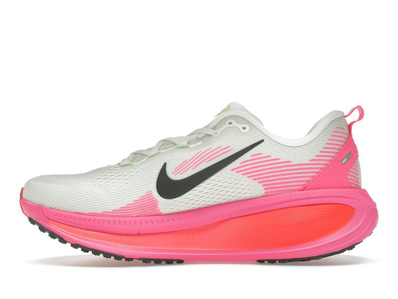 Nike Vomero 18 - Sail/Hyper Pink (IB7315-100) official stock photo