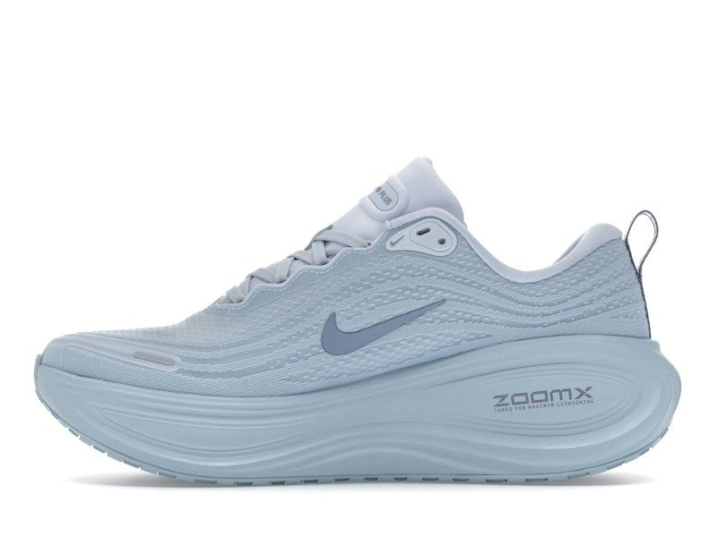 Nike Vomero Plus - Football Grey (HV8150-004) official stock photo