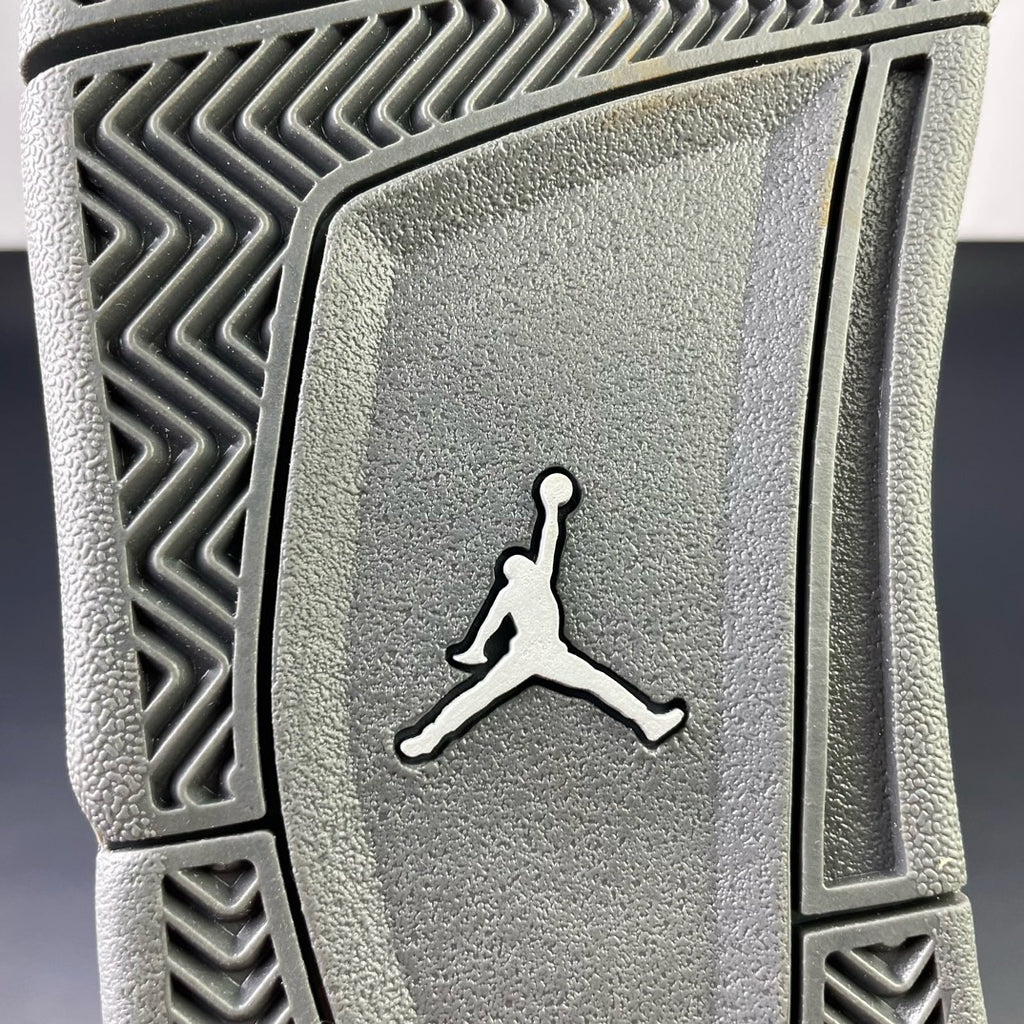 Air Jordan 4 Retro SE "Wet Cement" — Men's