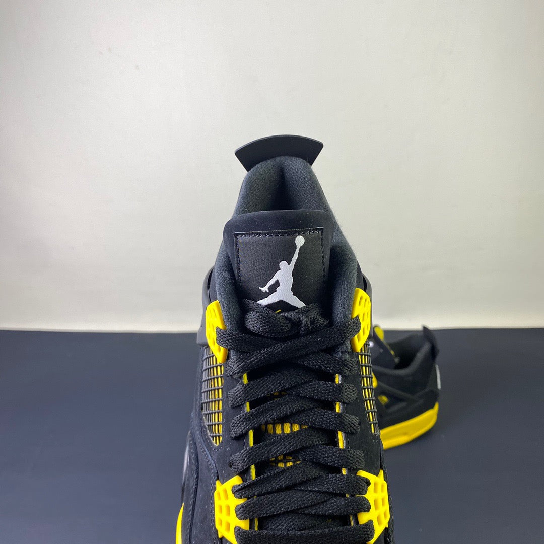 Air Jordan 4 Retro "Thunder" (2023) — Men's