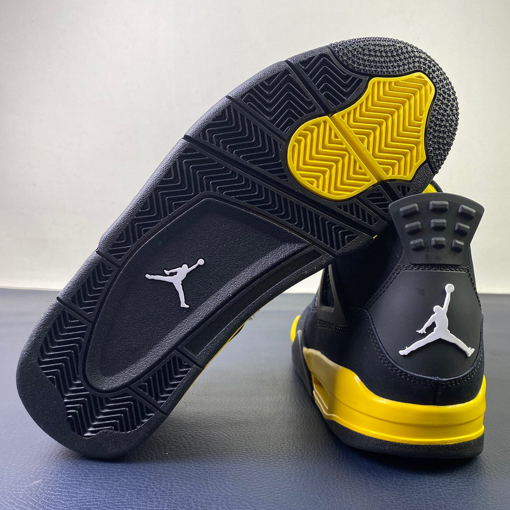 Air Jordan 4 Retro "Thunder" (2023) — Men's