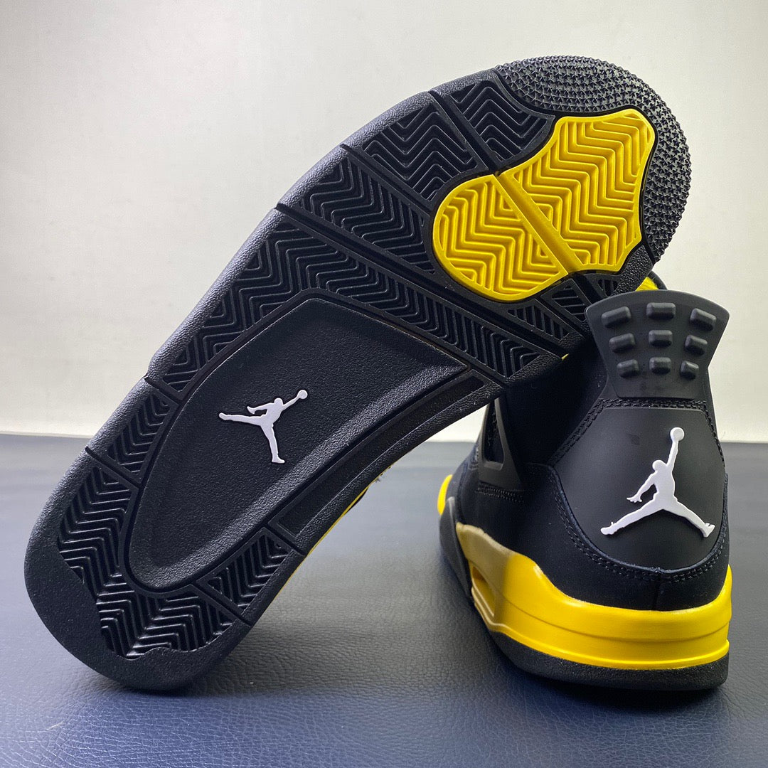 Air Jordan 4 Retro "Thunder" (2023) — Men's