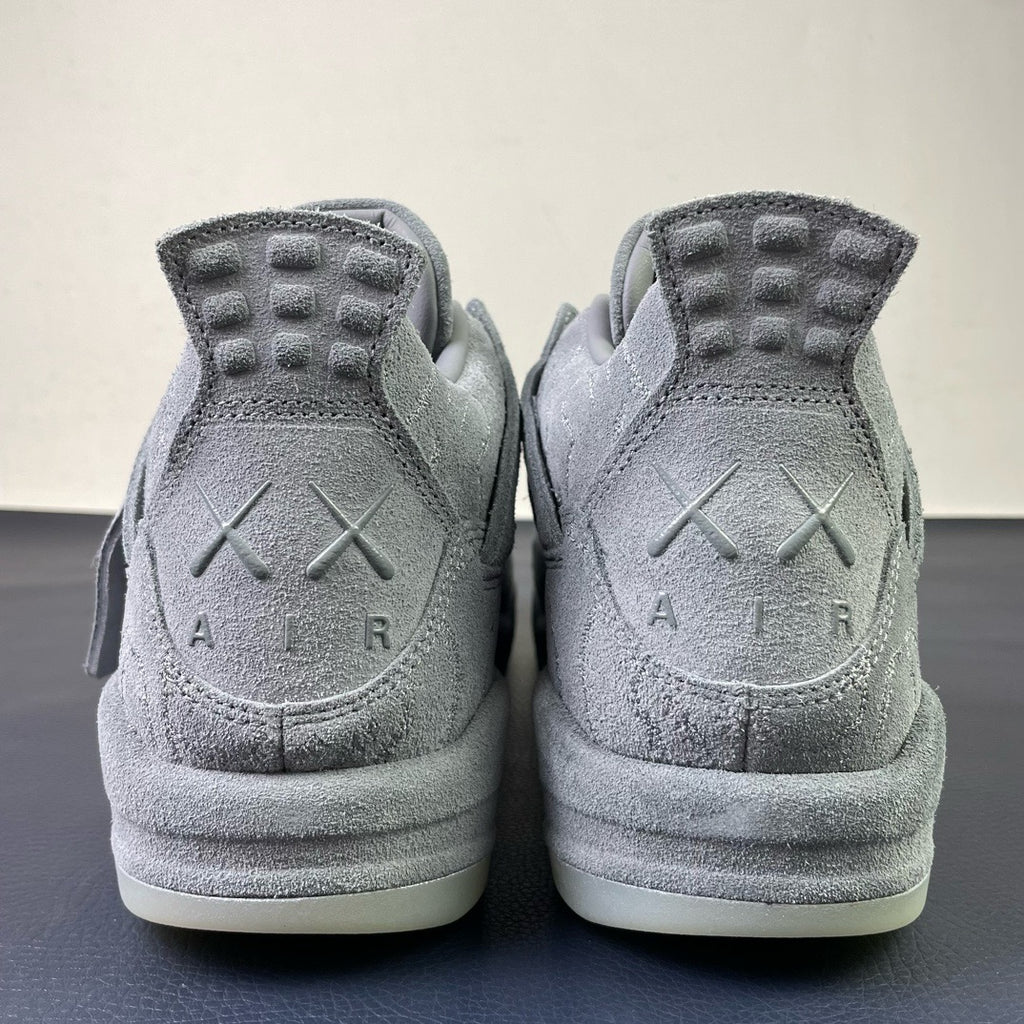 KAWS x Air Jordan 4 "Cool Grey"
