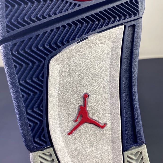 Air Jordan 4 Retro "Midnight Navy" — Men's