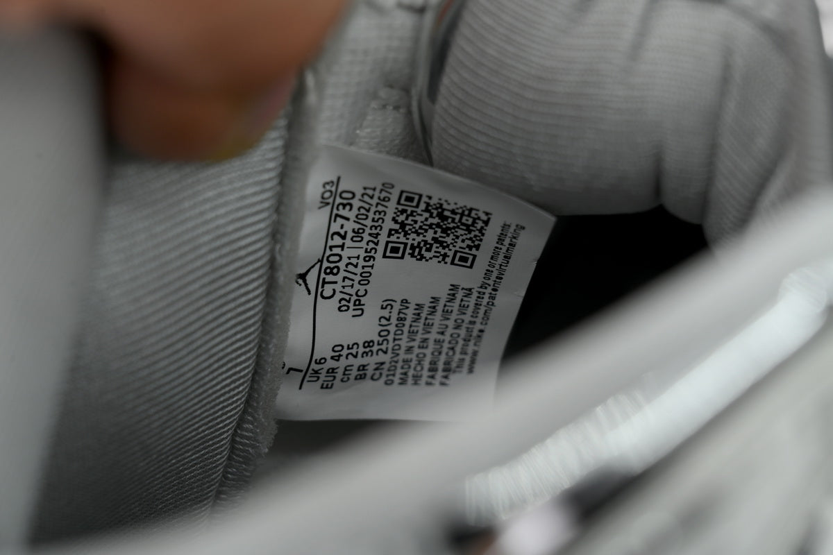 Air Jordan 11 Retro PE "Chrome" CT8012-730