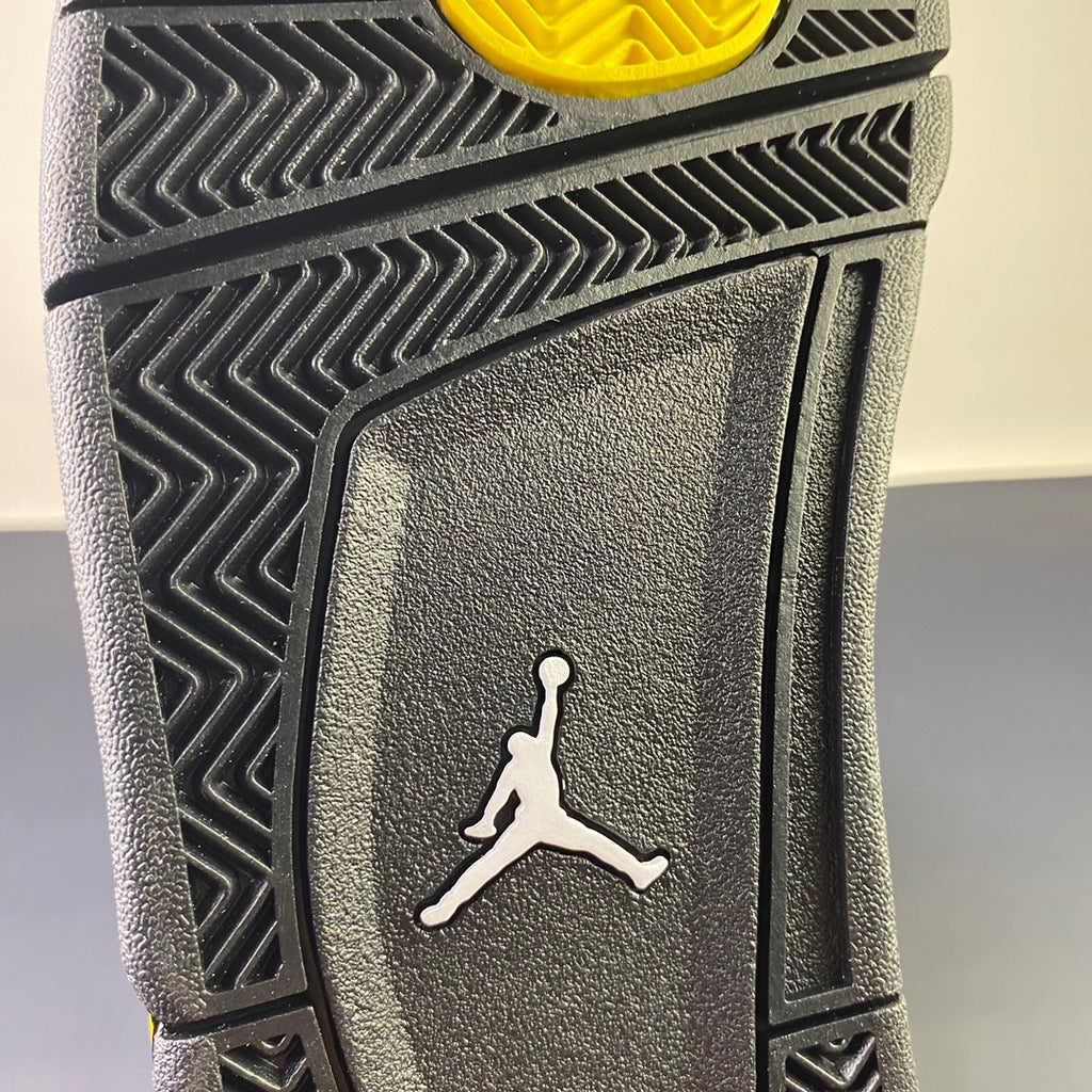 Air Jordan 4 Retro "Thunder" (2023) — Men's