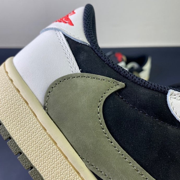 Travis Scott x Air Jordan 1 Low "Olive"