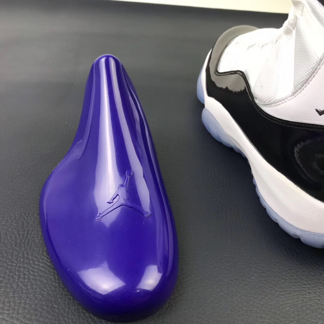Air Jordan 11 Retro "Concord" (2018) — Men's