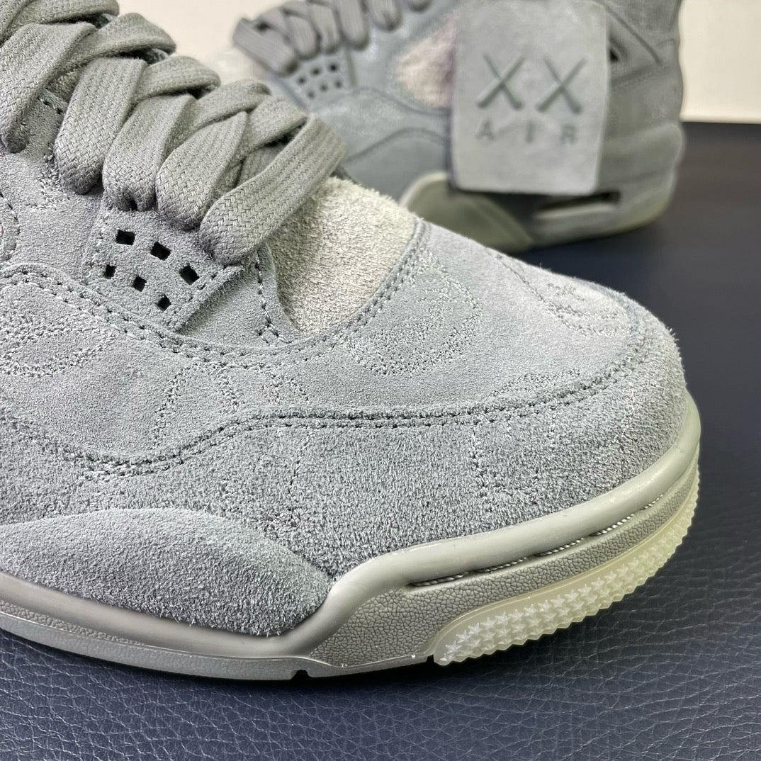 KAWS x Air Jordan 4 "Cool Grey"