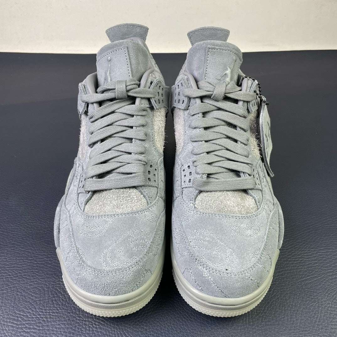 KAWS x Air Jordan 4 "Cool Grey"