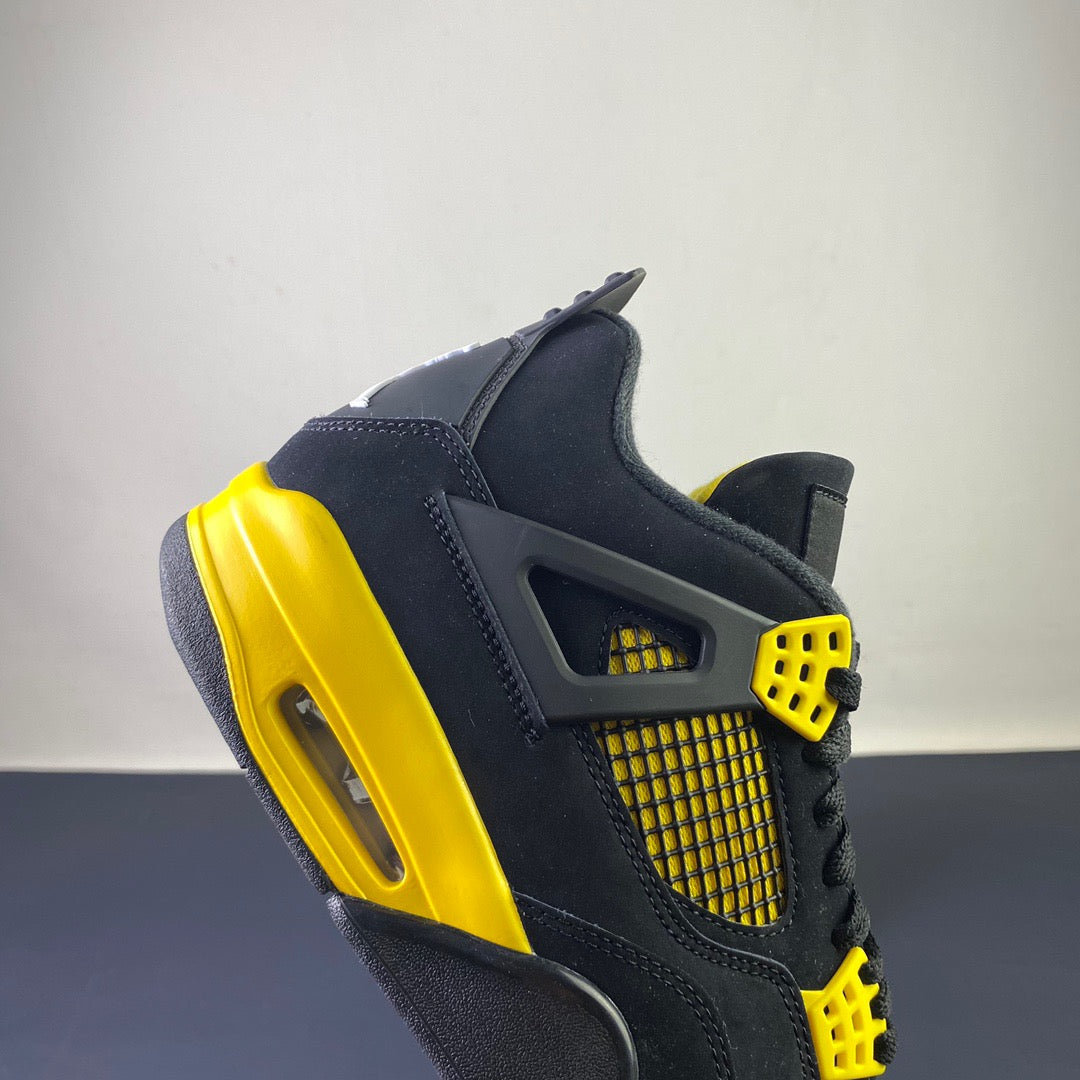 Air Jordan 4 Retro "Thunder" (2023) — Men's