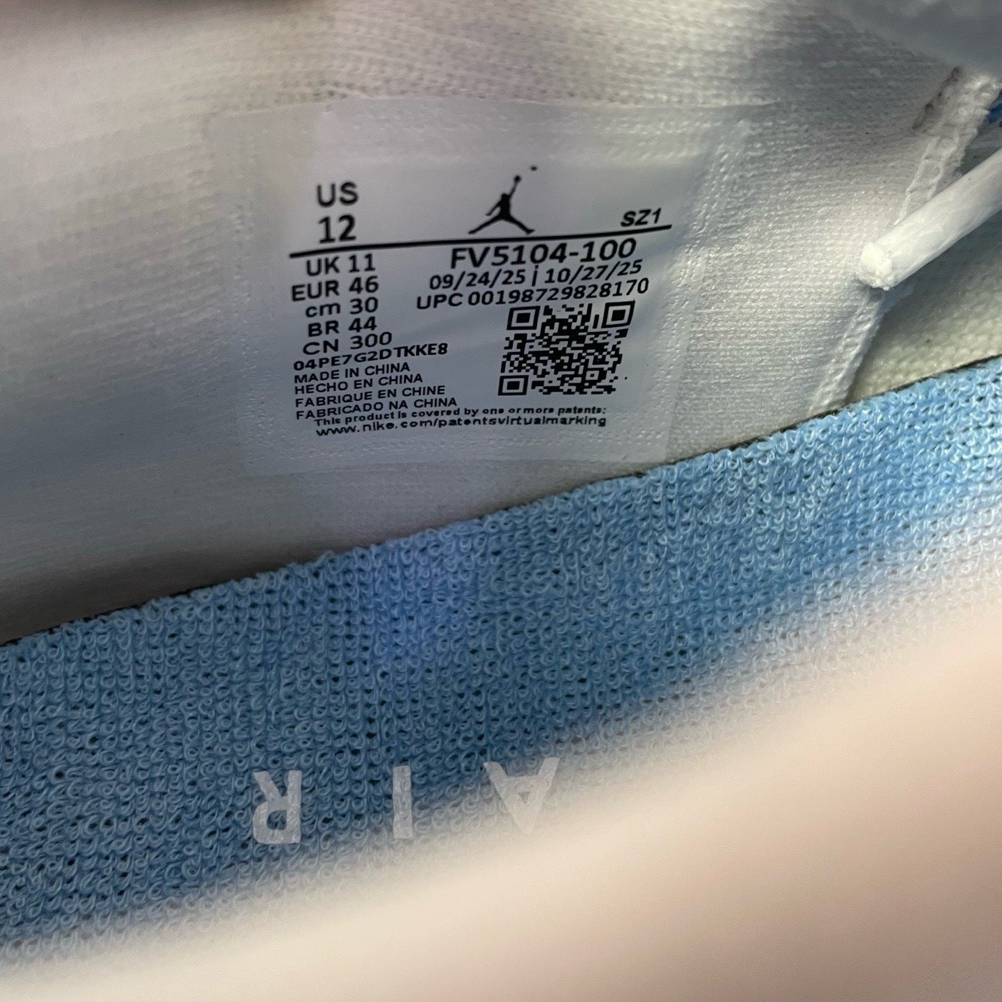 Air Jordan 11 Low "UNC" (2026) — Men's
