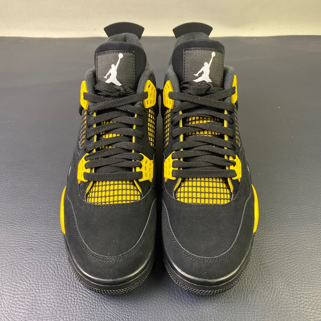 Air Jordan 4 Retro "Thunder" (2023) — Men's