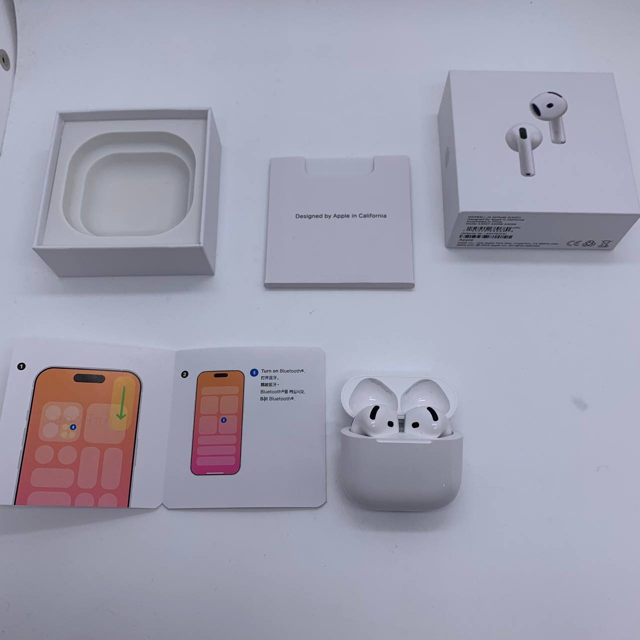 Apple AirPods 4 (Standard/ with Active Noise Cancellation)