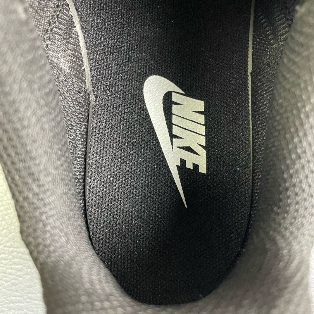 Nike Air Max Plus "Black" — Men's