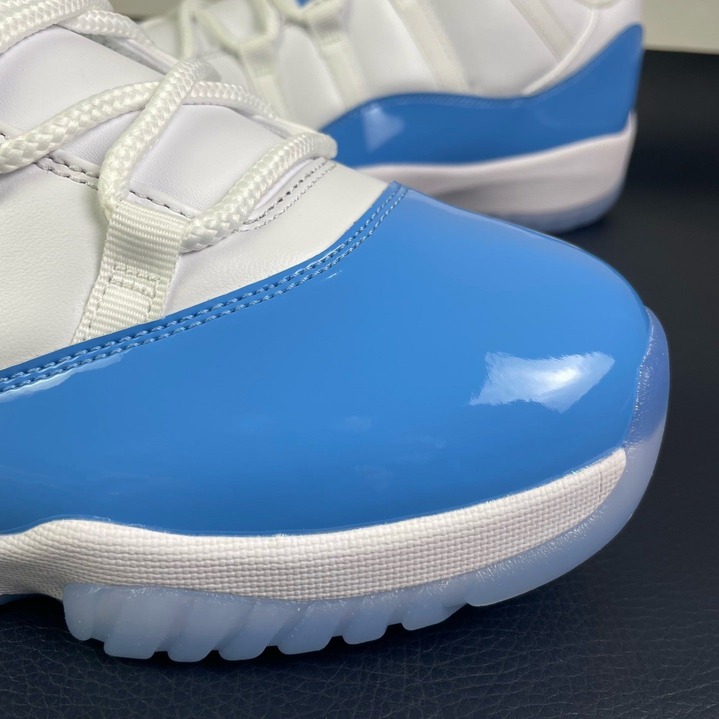 Air Jordan 11 Low "UNC" (2026) — Men's