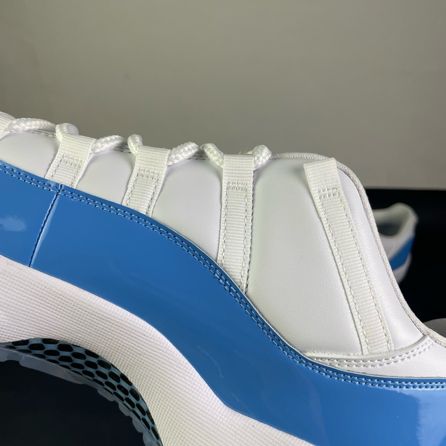 Air Jordan 11 Low "UNC" (2026) — Men's