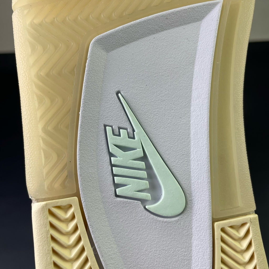 OFF-WHITE x Air Jordan 4 Retro "White Sail"