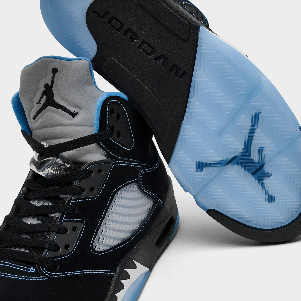 Air Jordan 5 Retro "Black University Blue" (2026) DD0587-008