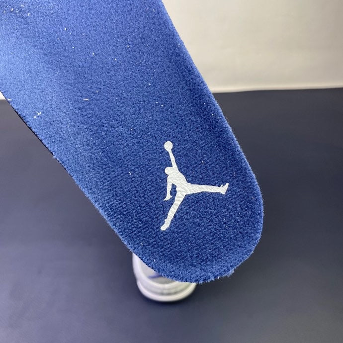 Air Jordan 4 Retro "Midnight Navy" — Men's