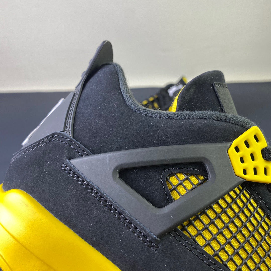 Air Jordan 4 Retro "Thunder" (2023) — Men's