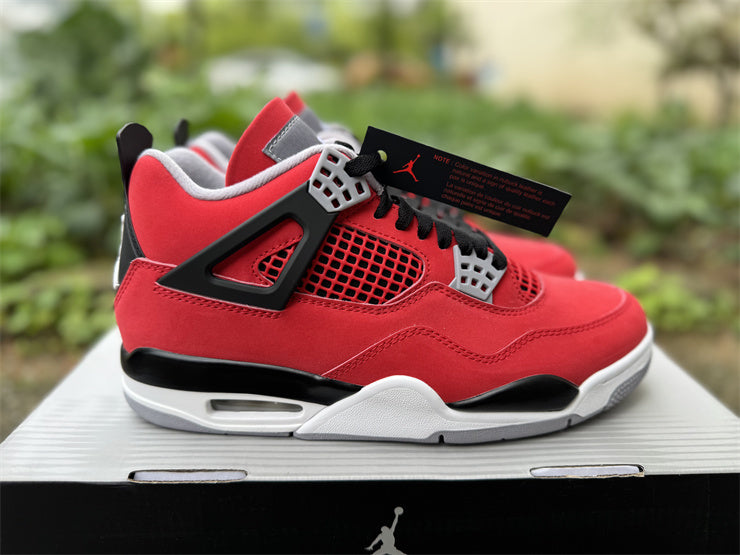 🔴 PRE-ORDER | Air Jordan 4 Retro "Toro Bravo" (2026) FQ8138-600