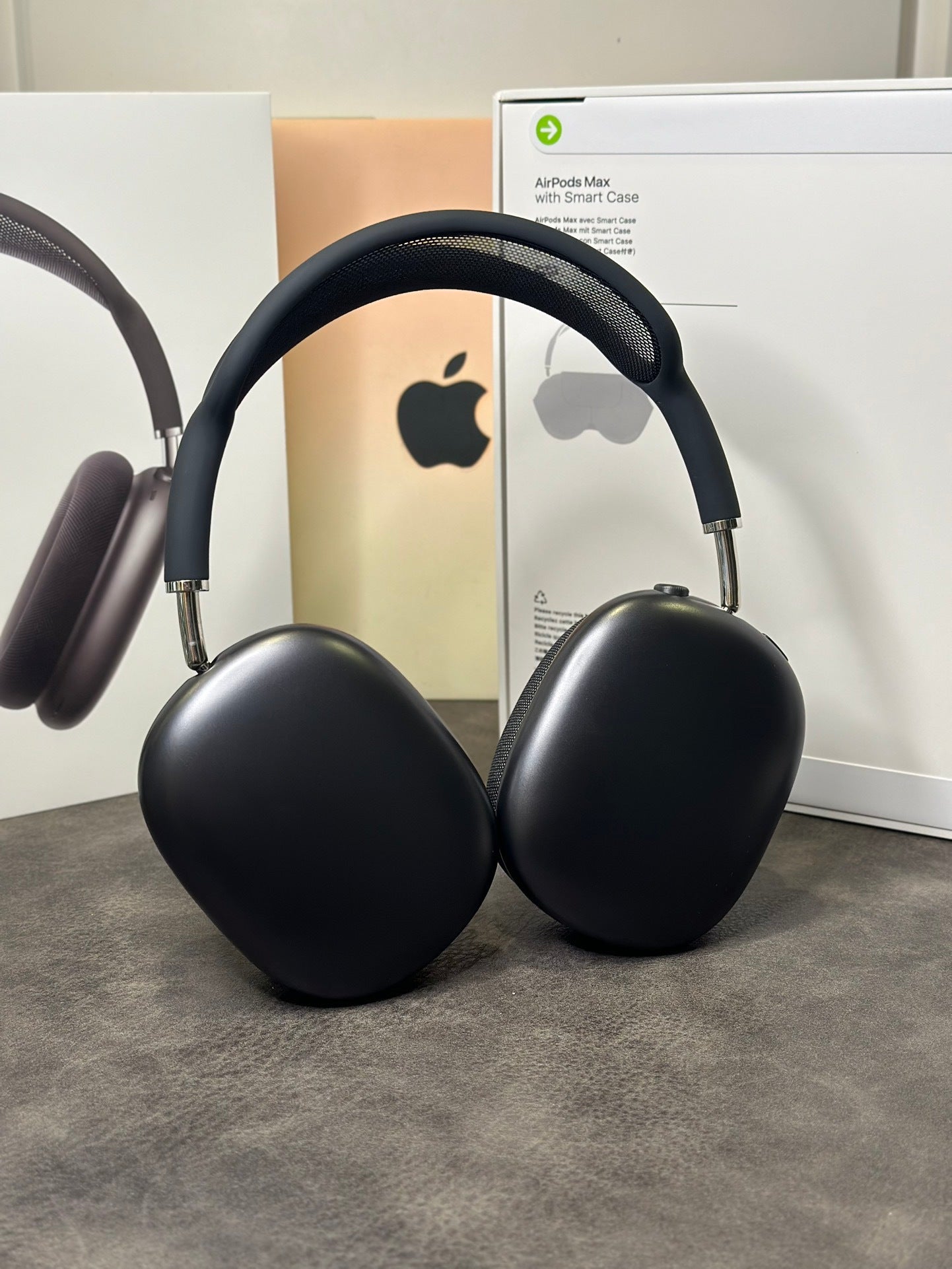 Apple AirPods Max 2