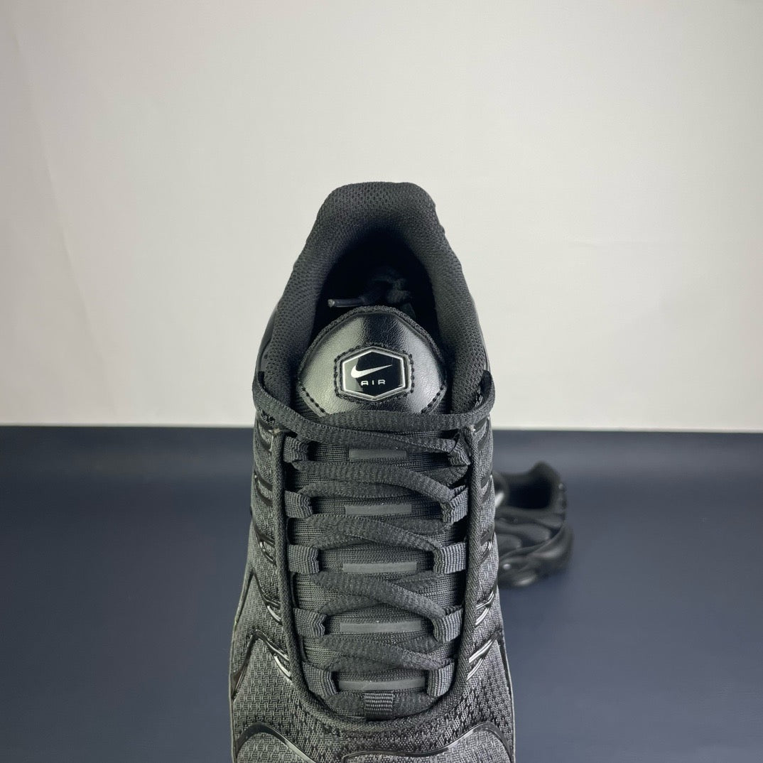 Nike Air Max Plus "Black" — Men's