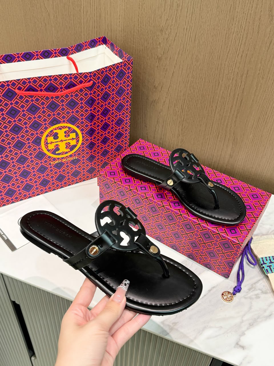 Tory Burch Women's Miller Patent Sandal - Perfect Black