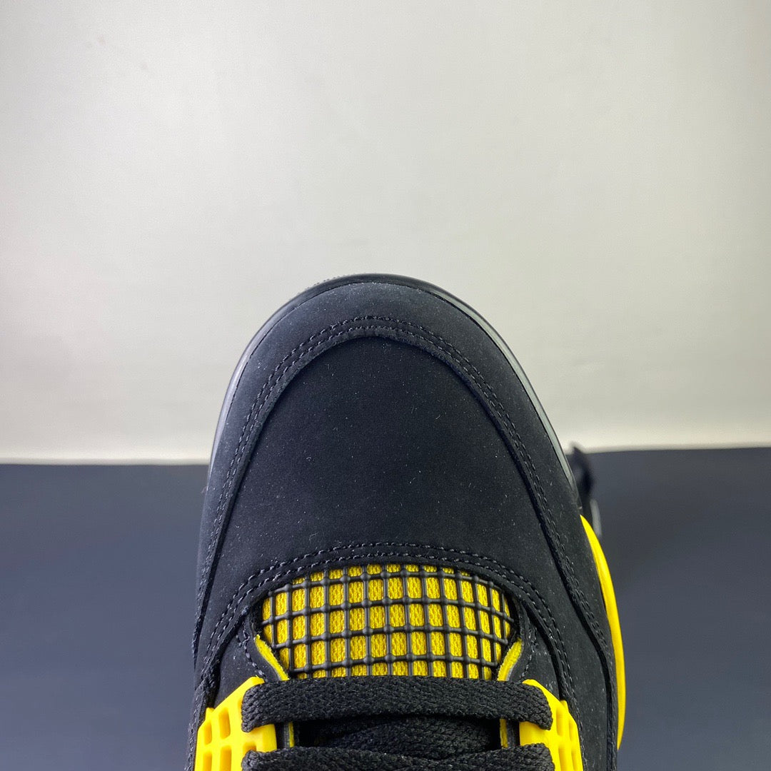 Air Jordan 4 Retro "Thunder" (2023) — Men's
