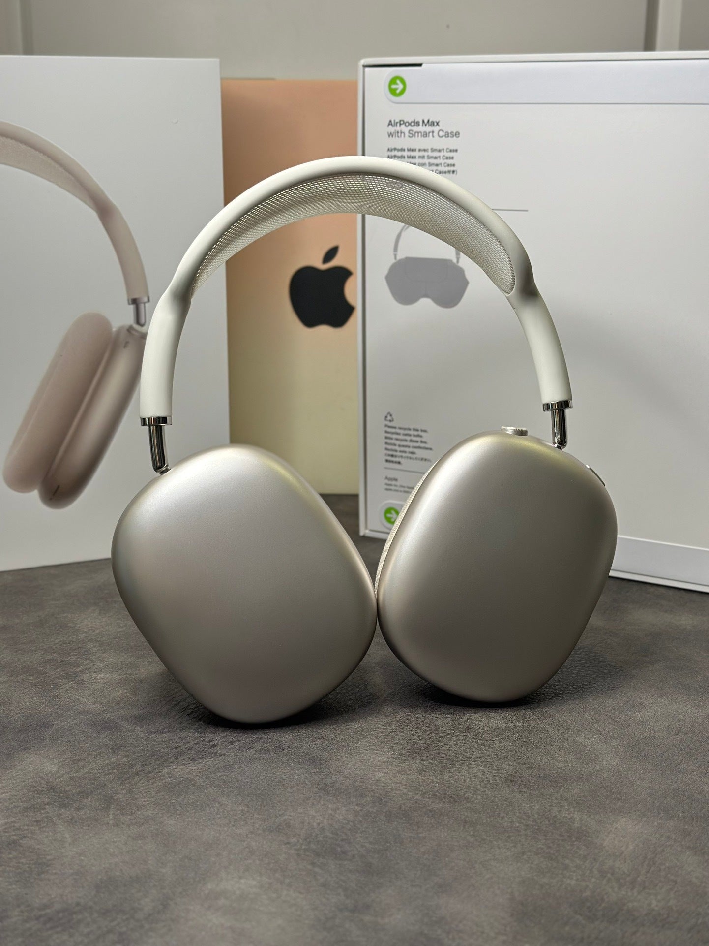 Apple AirPods Max 2